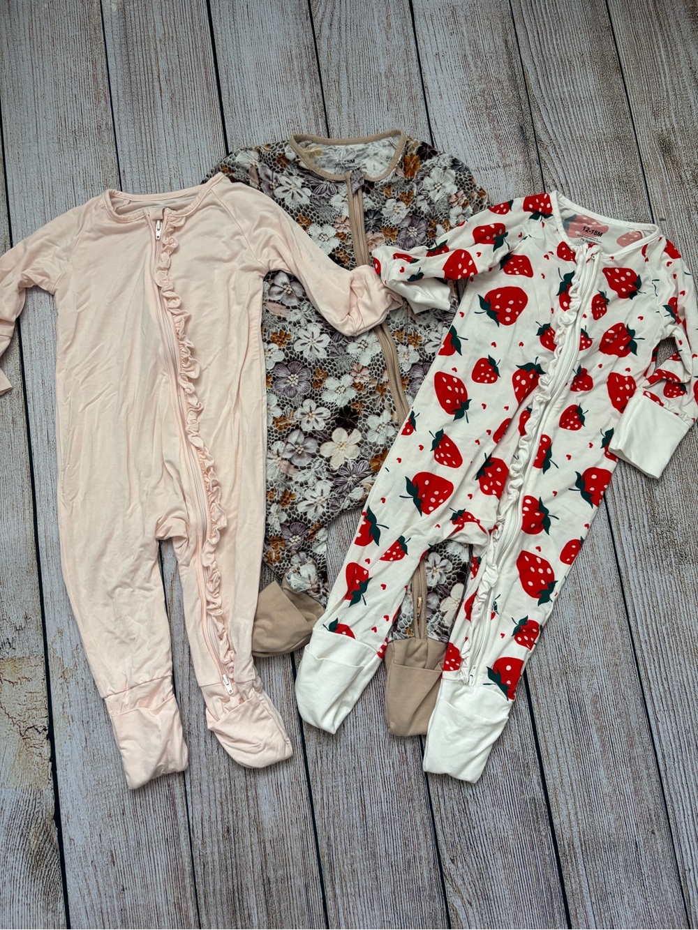 New Bow Dream Bamboo Rayon Baby Girls Footed One-Piece Sleepers